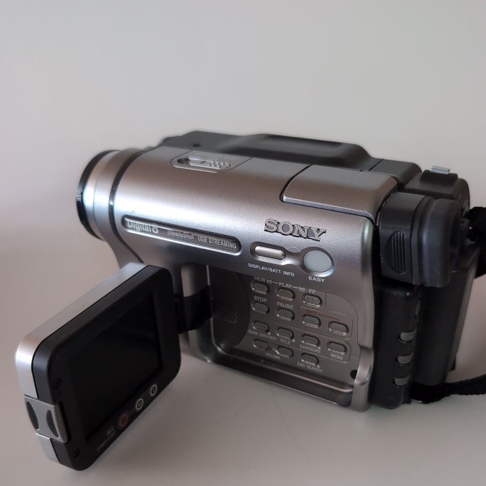 Sony Handycam DCR-TRV280 Digital-8 Camcorder With AC power adapter No Battery